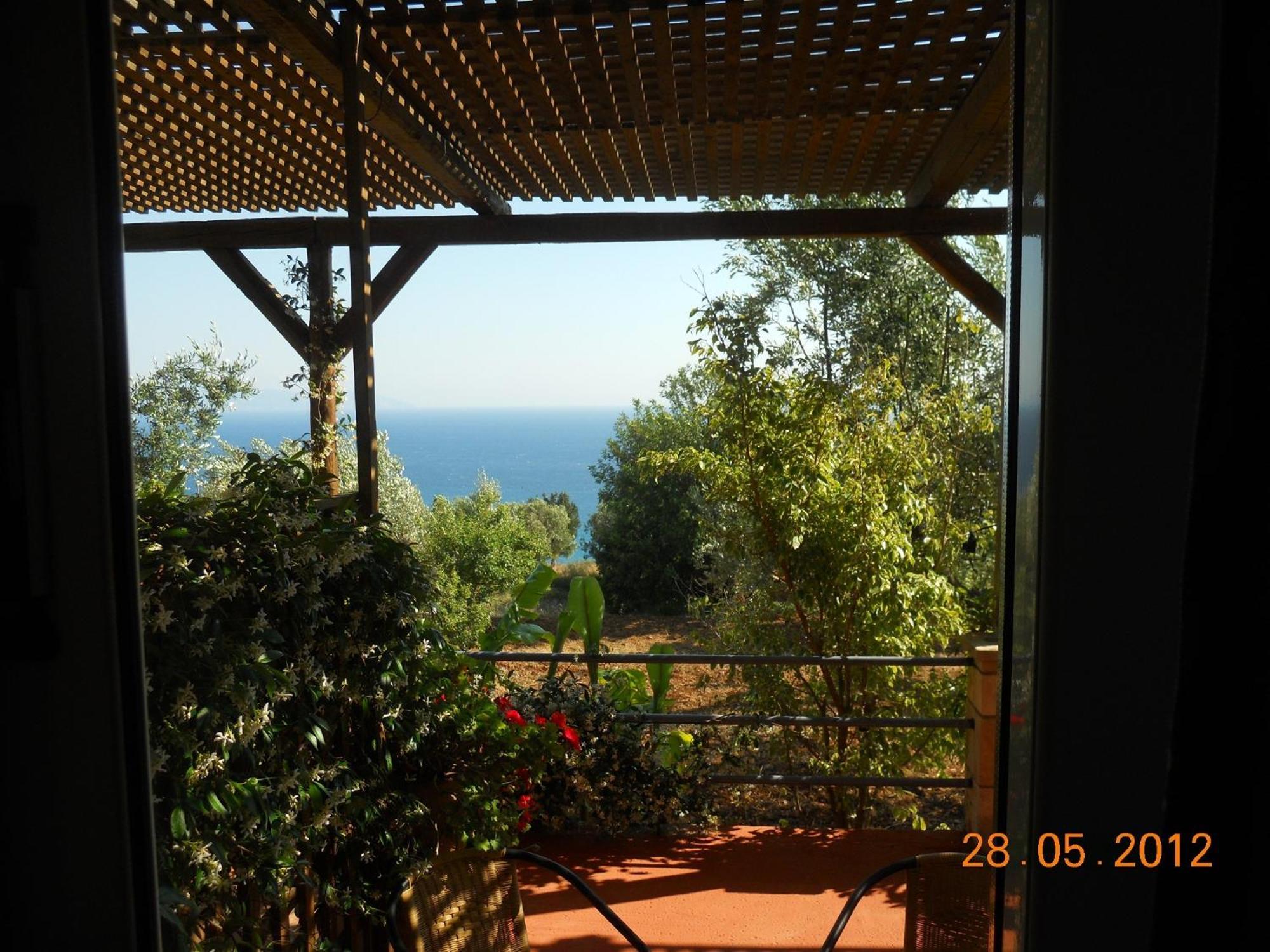 Delfinia Apartment Vlachata Exterior photo