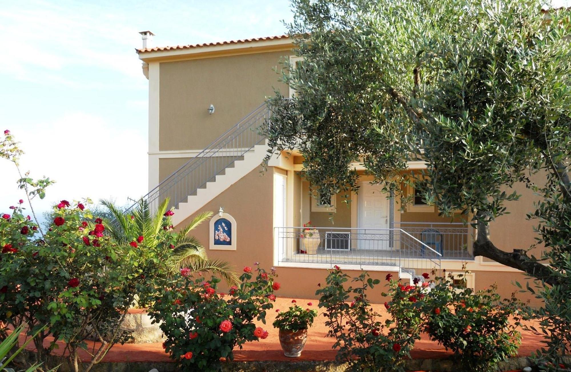 Delfinia Apartment Vlachata Exterior photo