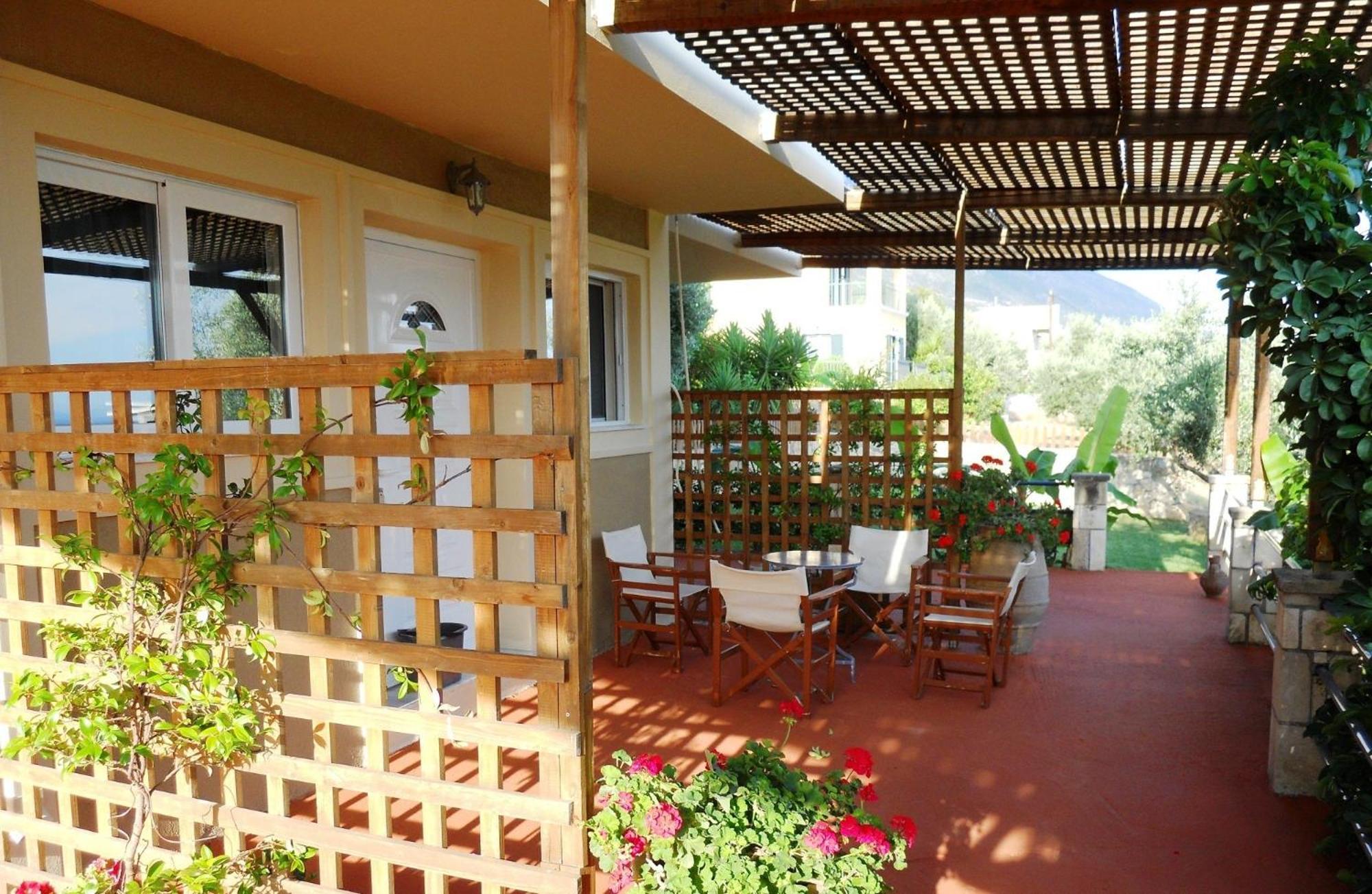 Delfinia Apartment Vlachata Exterior photo