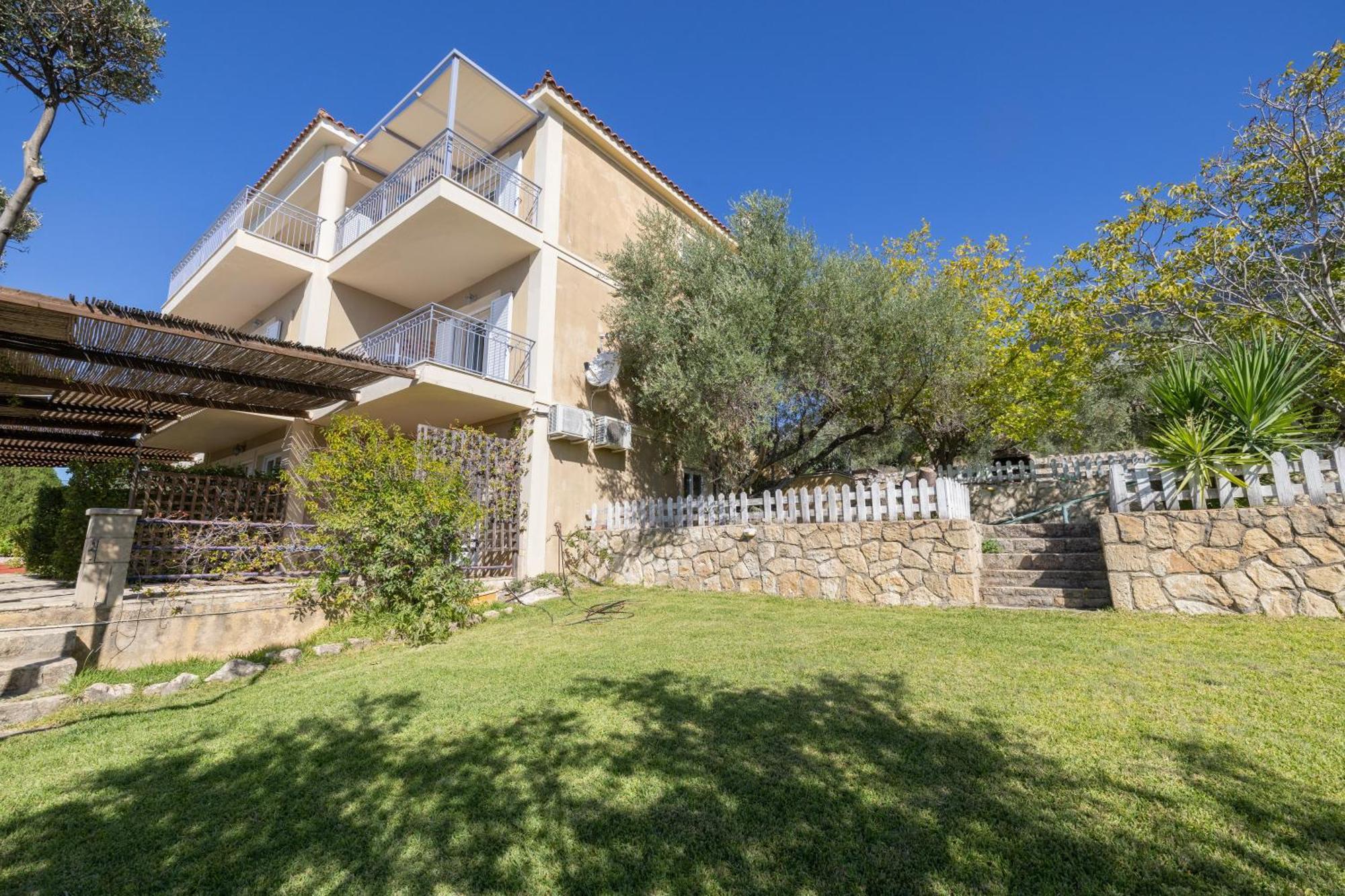 Delfinia Apartment Vlachata Exterior photo